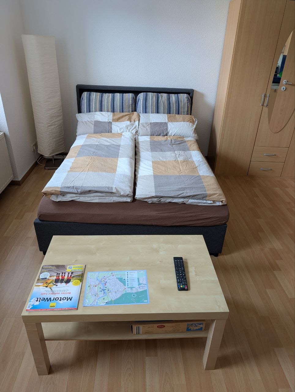 Schlafzimmer mit Doppelbett